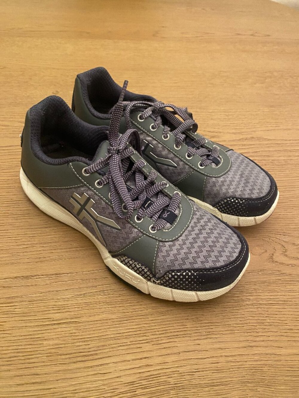 Kuru Quantum 2.0 Shoes Womens Size 10 Gray Purple Athletic Running 201323100